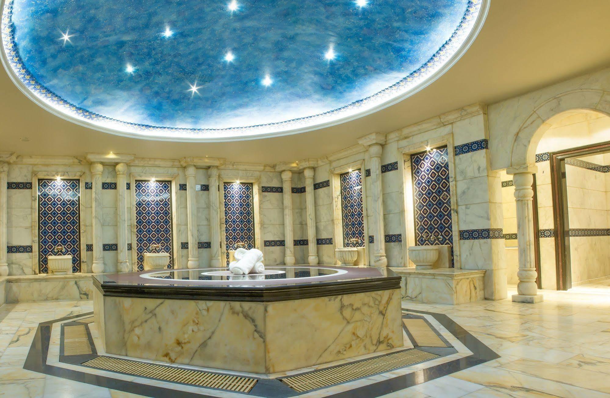 Thousand Nights Hotel Amman Exterior photo